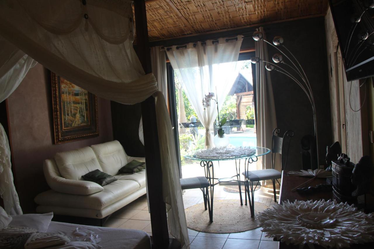 La Liane De Jade 974-Lodge Le Palissandre - Jacuzzi Privatif - Piscine Chauffee Le Bois de Nefles  Bagian luar foto