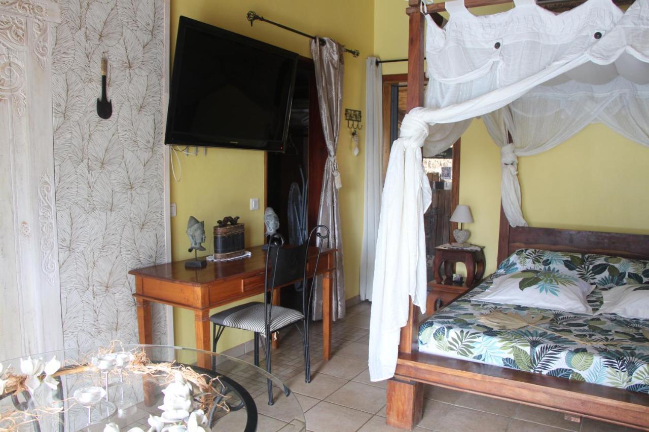 La Liane De Jade 974-Lodge Le Palissandre - Jacuzzi Privatif - Piscine Chauffee Le Bois de Nefles  Bagian luar foto